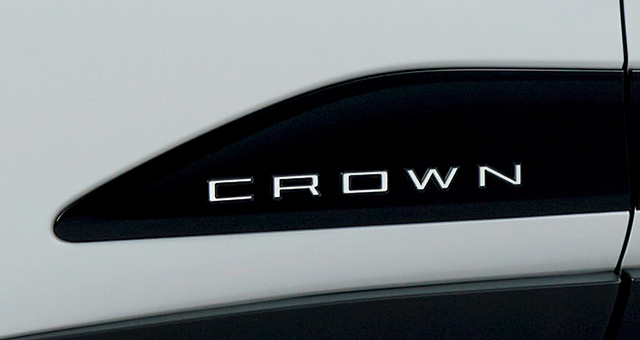 トヨタ クラウン（クロスオーバー） | 装備・オプション | アクセサリー | トヨタ自動車WEBサイト