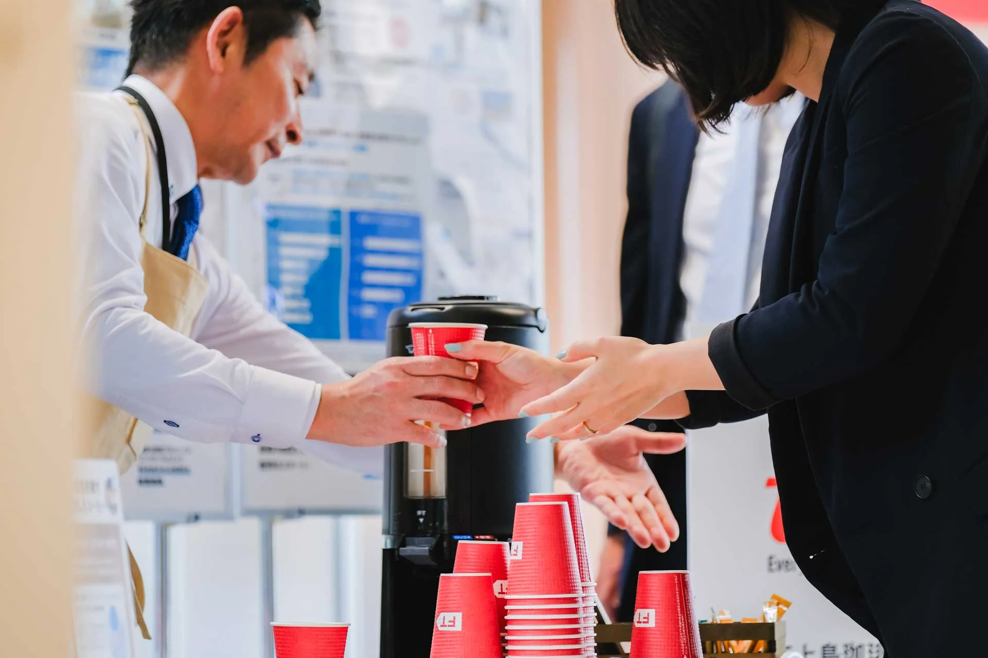 UCC上島珈琲株式会社からは、水素で焙煎したコーヒー『水素焙煎コーヒー』がふるまわれた。