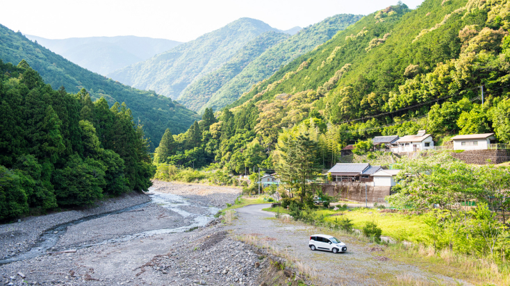 静かな車内と走りの余裕のおかげで移動の疲労感が明らかに少ない