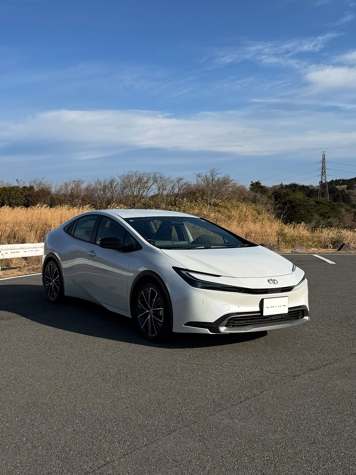 ちょうど良い高さから<br class="only-sp">光が当たってる。<br class="only-sp">クルマの形がはっきりと出るように<br class="only-sp">さらに調整してみましょう！