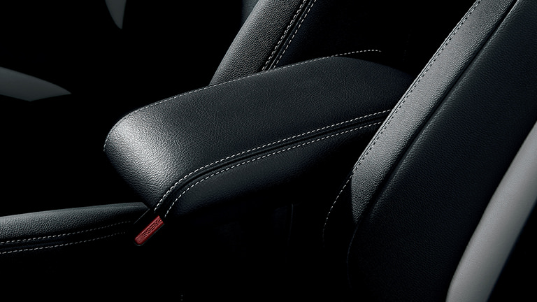 GR SPORT | ベース車比較 | トヨタ自動車WEBサイト