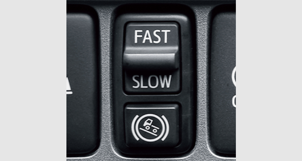 ESスタート［坂道発進補助装置］（MT車のみ）