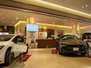 埼玉トヨタ自動車 イオンレイクタウン店の外観写真