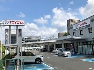 トヨタモビリティ東京 南大沢店の外観写真
