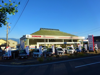 長野トヨタ Ｃｈｕ　ＣＡＲ　ＢＯＸ若槻店の外観写真