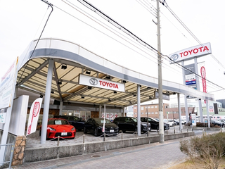 大阪トヨペット 大東店の外観写真