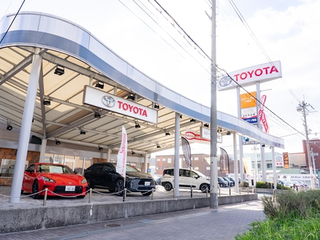 大阪トヨペット 大東店の外観写真