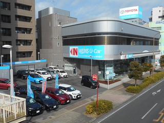 ウエインズトヨタ神奈川 WEINS U-Car 東神奈川の外観写真