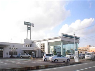 新潟トヨペット 新発田店の外観写真