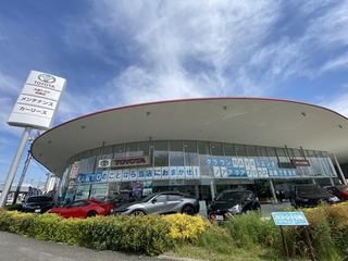 大阪トヨタ自動車 高槻店の外観写真