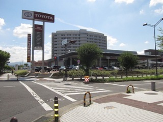 大阪トヨタ自動車 サンテラス和泉中央の外観写真