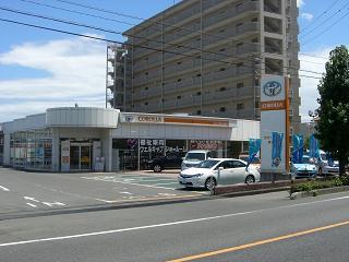 トヨタカローラ岡山 倉敷店の外観写真