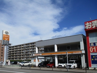 トヨタカローラ大分 萩原店の外観写真