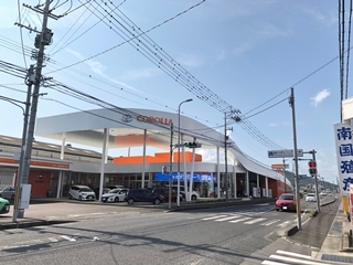 トヨタカローラ鹿児島 川内店の外観写真