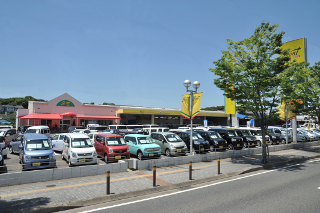ネッツトヨタ北九州 シャント八幡西店の外観写真