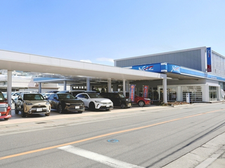 ネッツトヨタ甲斐 本社甲府店の外観写真