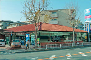 ネッツトヨタニューリー北大阪 緑ケ丘店の外観写真